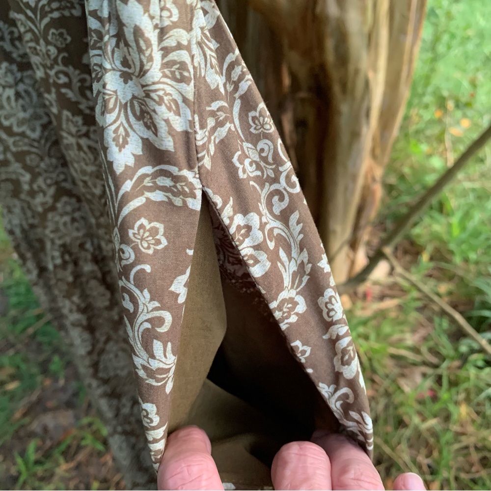 Tuckernuck Hyacinth House Bennett Maxi Dress in Damask Print - Picture 10 of 12